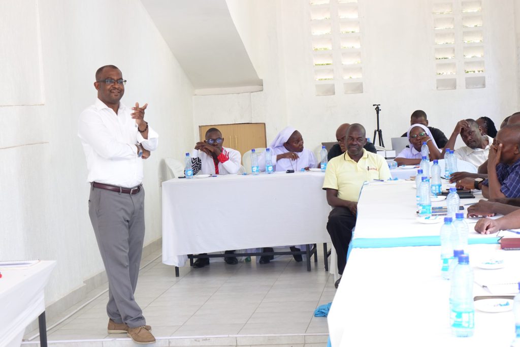 Fr. Ismael Matambura SJ., Director of AJAN during Day One session of the AHAPPY ToT Session, Coast Region.